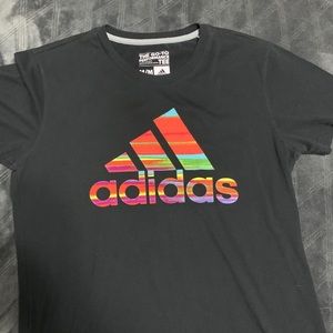 Adidas tee